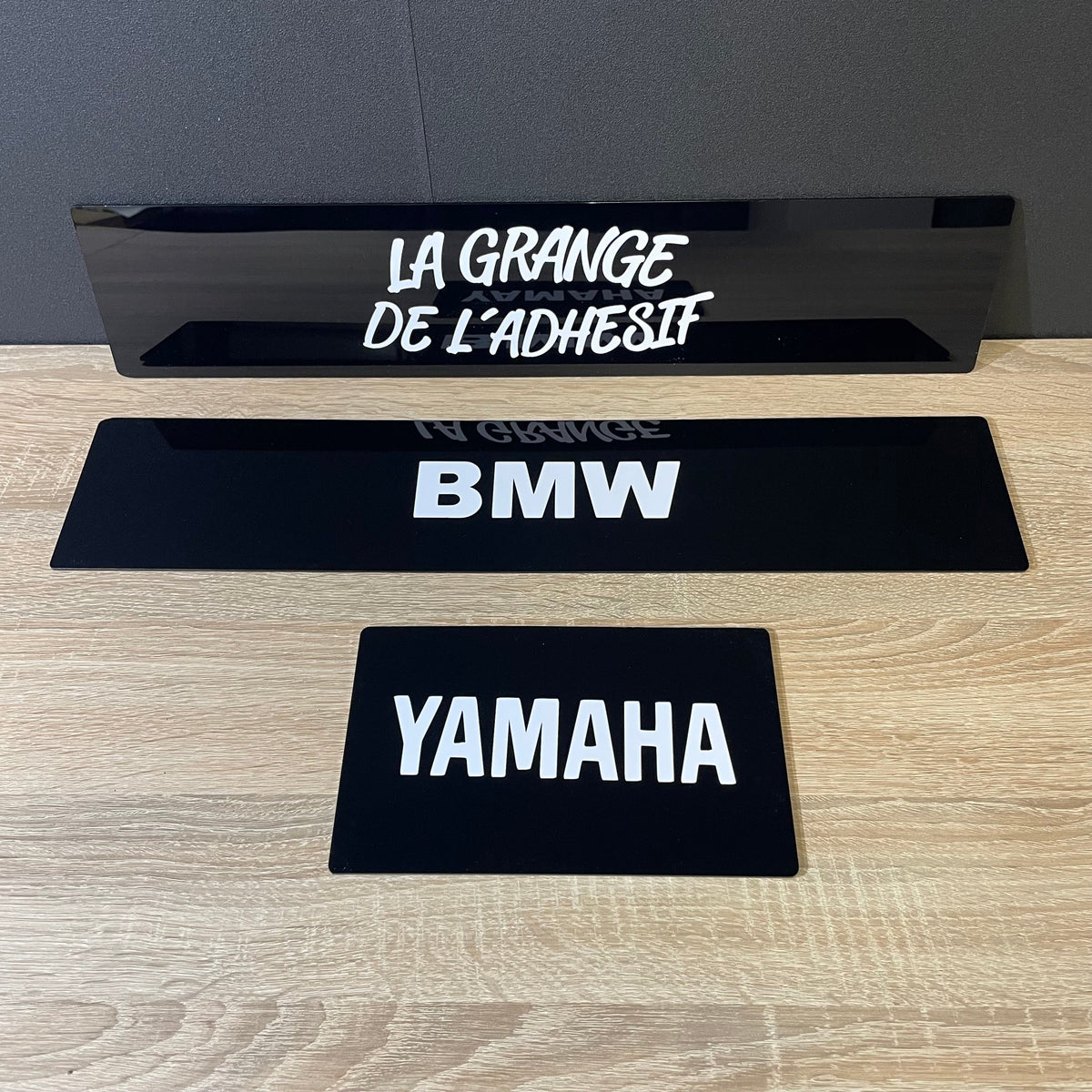 PLAQUES